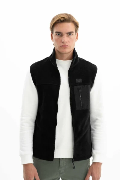 Men's Winter Vest K26424674201 - 9