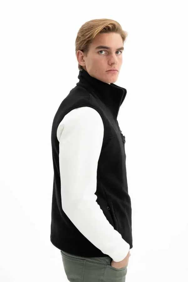 Men's Winter Vest K26424674201 - 11