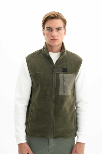 Men's Winter Zippered Vest - 9