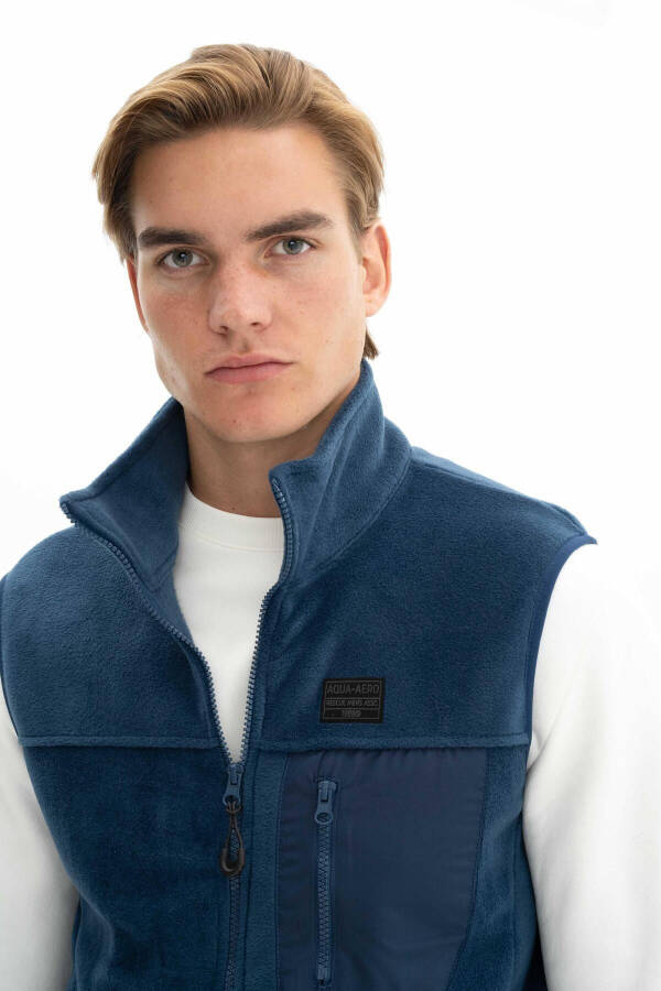 Men's Winter Zippered Vest K26424674201 - 10