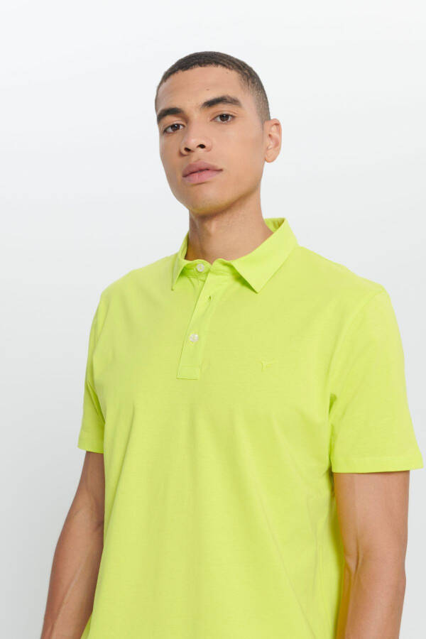 Men's Yellow Standard Fit Regular Fit 100% Cotton Logo Detailed Polo Neck T-Shirt - 4