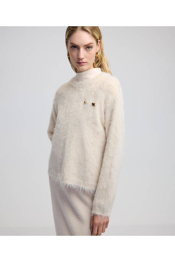 Metal aksesuarlı kazak - 1