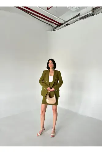 Metall tugmachali blazer ikki qismli yubka kostyumi - 8