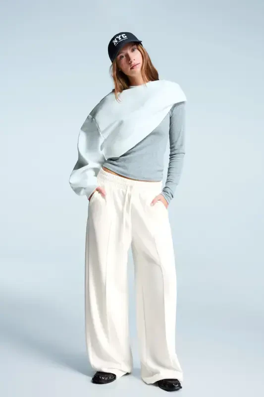 Мягкие широкие брюки - кремовый - BERSHKA