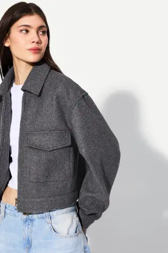 Мягкий крой куртки - BERSHKA (1)