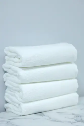 Microfiber Hair Towel for Hairdressers, Dye-Resistant, 50x90 cm, Set of 4 - White - 4