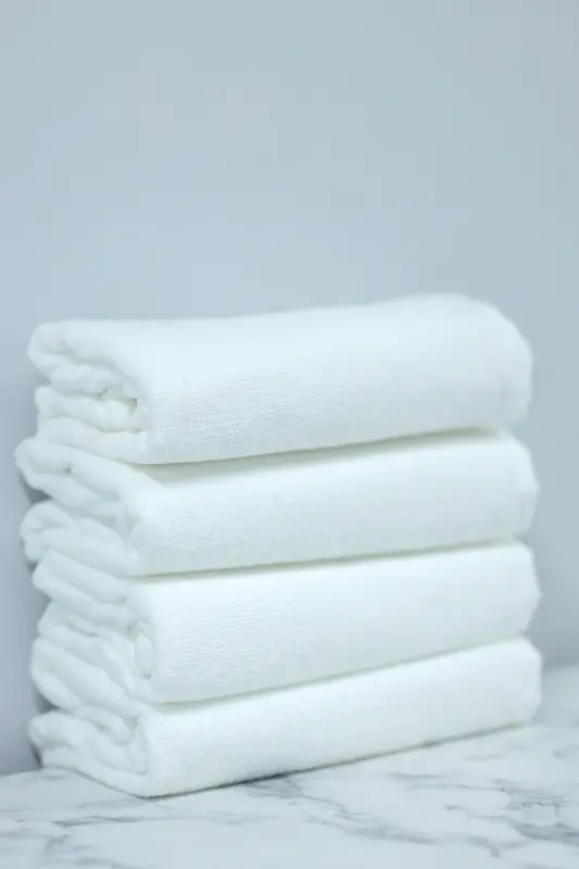 Microfiber Hair Towel for Hairdressers, Dye-Resistant, 50x90 cm, Set of 4 - White - 4