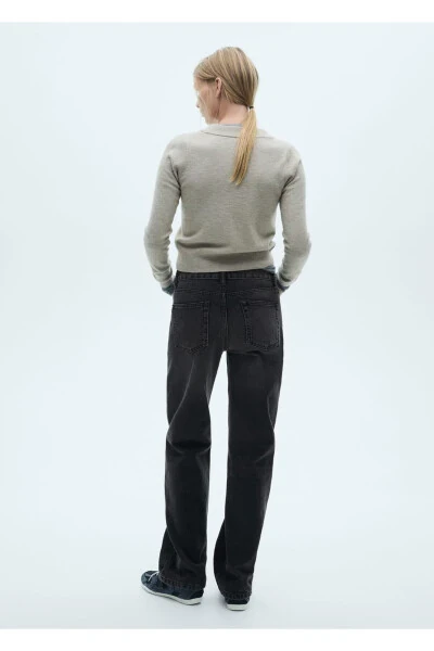 Mid Rise Straight Leg Jean - 4