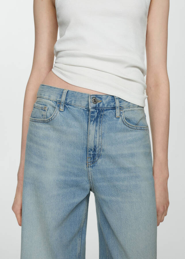 Mid-rise, straight leg jeans - 4