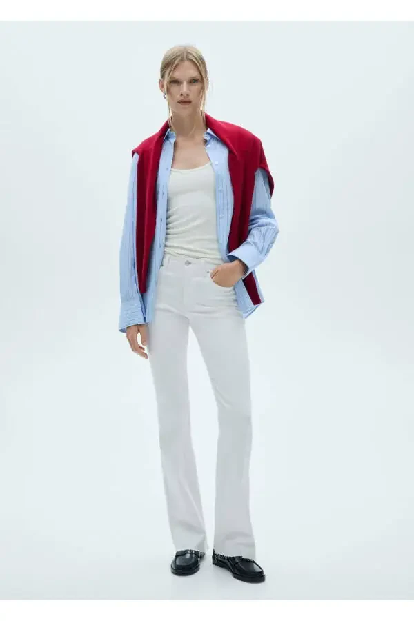 Mid-waist flare jeans - 2