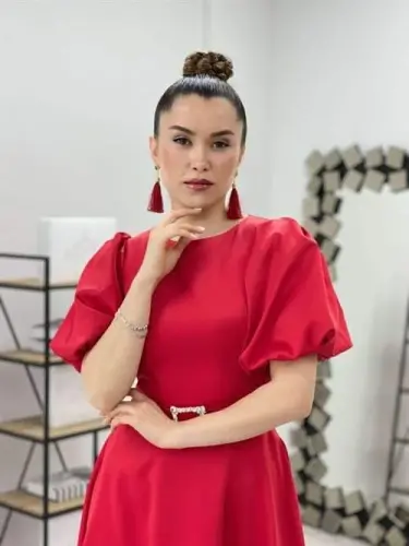 Midi Dress With Belt Detail - RED - 4