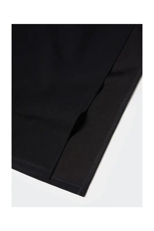 Midi-dress with slit - Black - 10
