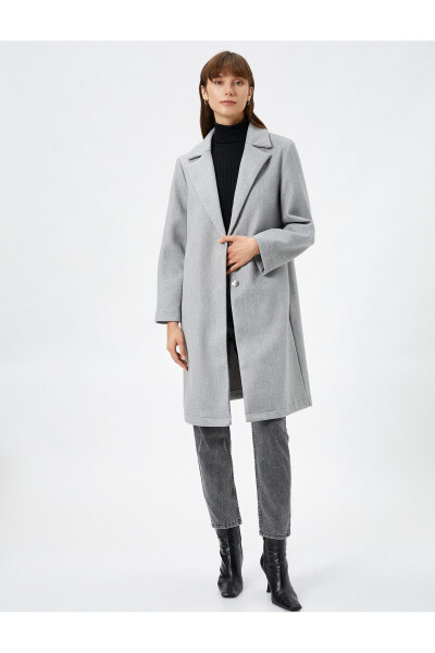 Midi length, wool coat. - 1