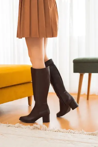 Mindy Brown Leather Heeled (5 cm. Heel) Zippered Daily Use Boot - 5 cm. Heel Brown - DİVOLYA (1)