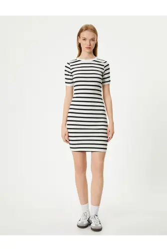 Mini Bodycon Ko'ylak Velosiped Yoqali Qisqa Yengli Slim Fit - 3