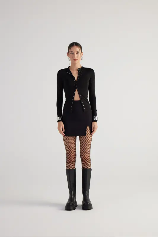 Mini Slit Detail Panky Skirt Black-Black - HOLLY LOLLY