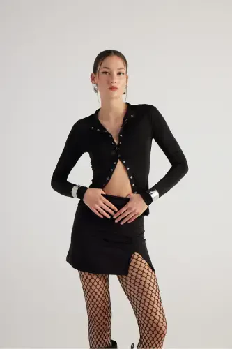 Mini Slit Detail Panky Skirt Black-Black - 3