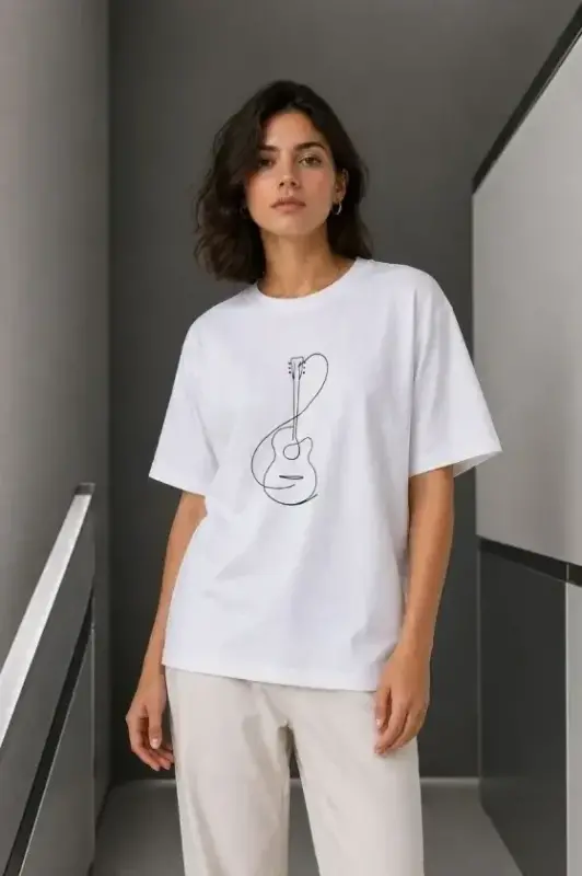 Minimal Gitar Baskılı Tişört T-Shirt Yazlık Kısa Kol Bisiklet Yaka T-Shirt - Beyaz - 1