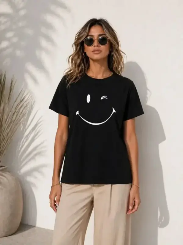 Minimal Gülümseyen Yüz Baskılı Tişört Kısa Kol Yazlık T-Shirt - Siyah - 2