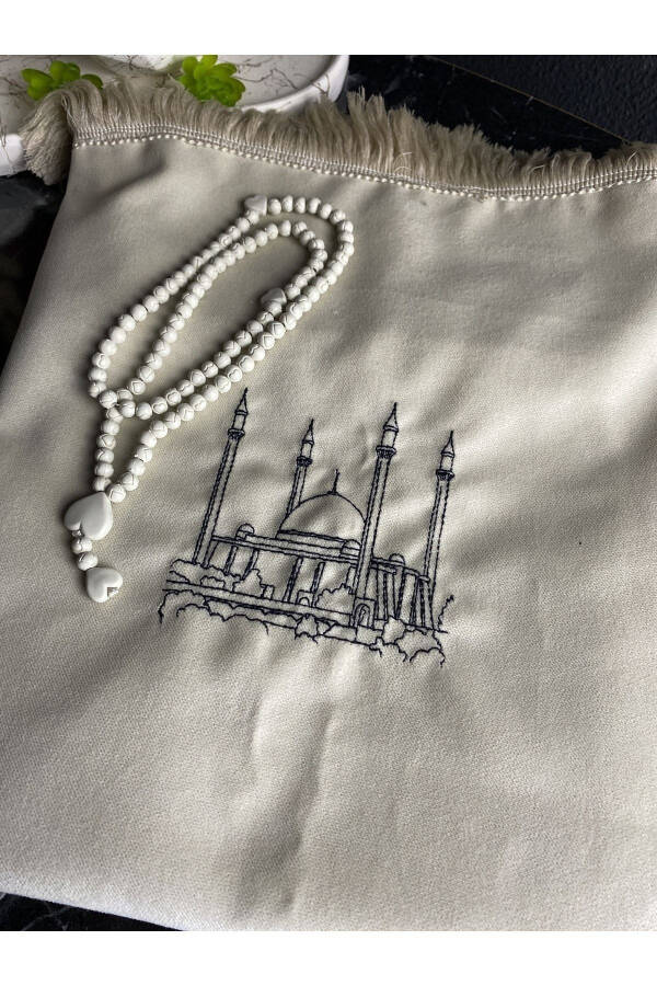 Minimal Hagia Sophia Patterned Prayer Rug - 1