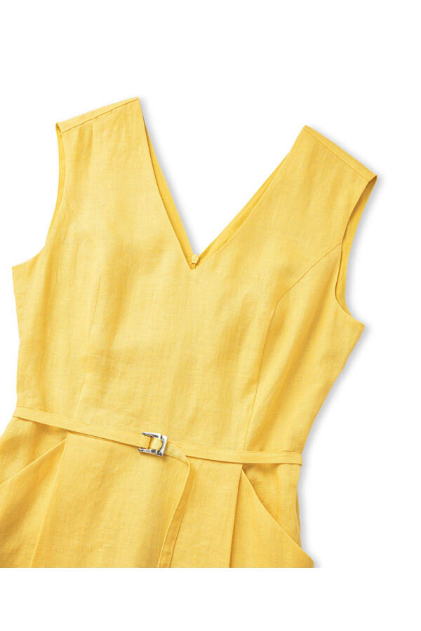 Minimal metal buckle linen dress - 4