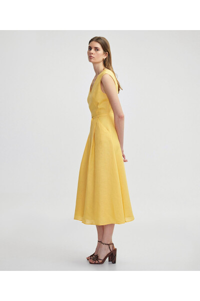 Minimal metal buckle linen dress - 5