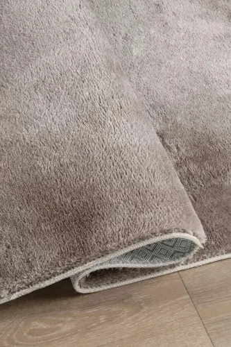 Mink Oval Postal Carpet Plush Soft Non-Slip Dot Base Antibacterial-Mink - VILA NOVA HOME (1)