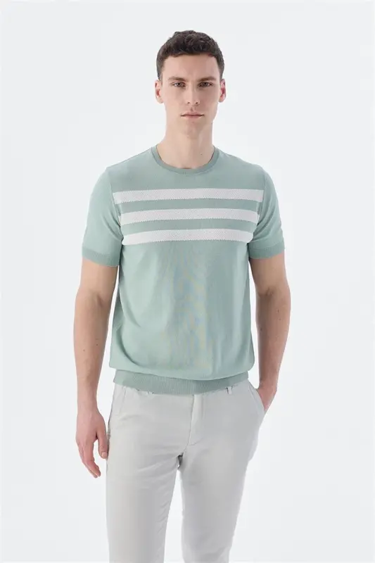 Mint White Slim Fit Crew Neck Patterned Knit T-Shirt - JAKAMEN
