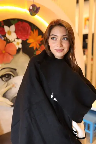 Miss Mercan Yumuşak Dokulu Puf Sherly Siyah Omuz Atkı Şal Atkı - Siyah - 3