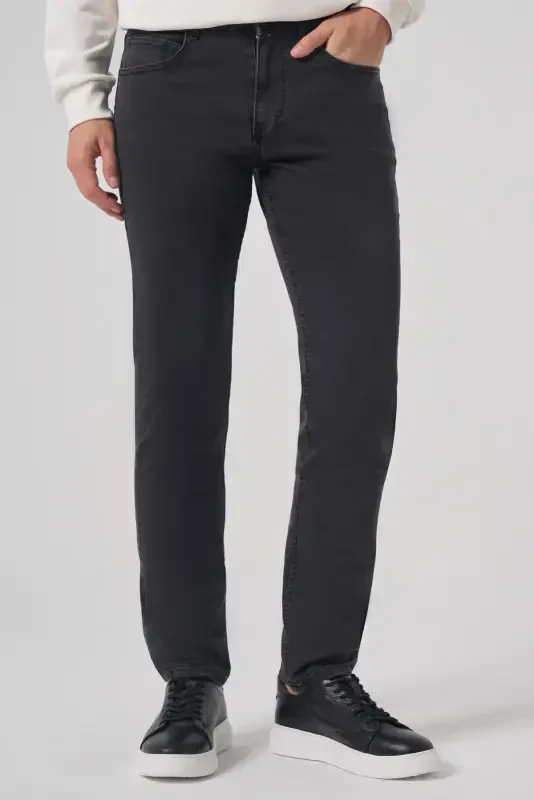 Modazone Erkak Fumo Denim 5 choʻntak Dynamic Fit Jean Jinsi shim - 2