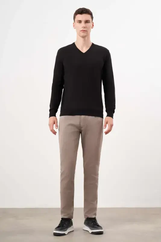 Morven Erkek Siyah Basic V Yaka Dynamic Fit Rahat Kesim Triko - 4
