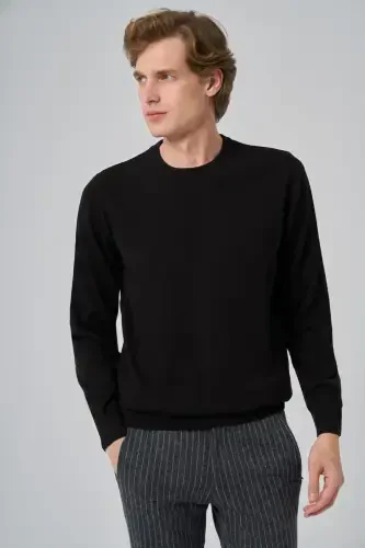 Modazone Men Black Basic Crew Neck Dynamic Fit Relaxed Fit Knitwear 