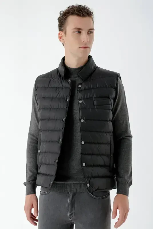 Modazone Men's Black Polyester Snap Fastening Quilted Vest - 2