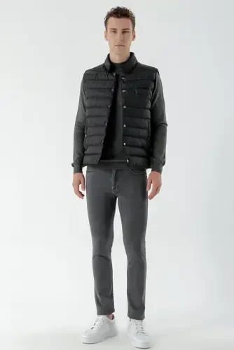 Modazone Men's Black Polyester Snap Fastening Quilted Vest - 6