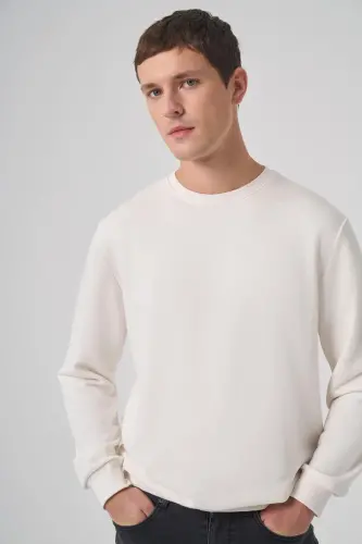 Modazone Men's Ecru Basic Crew Neck Sweatshirt - 3
