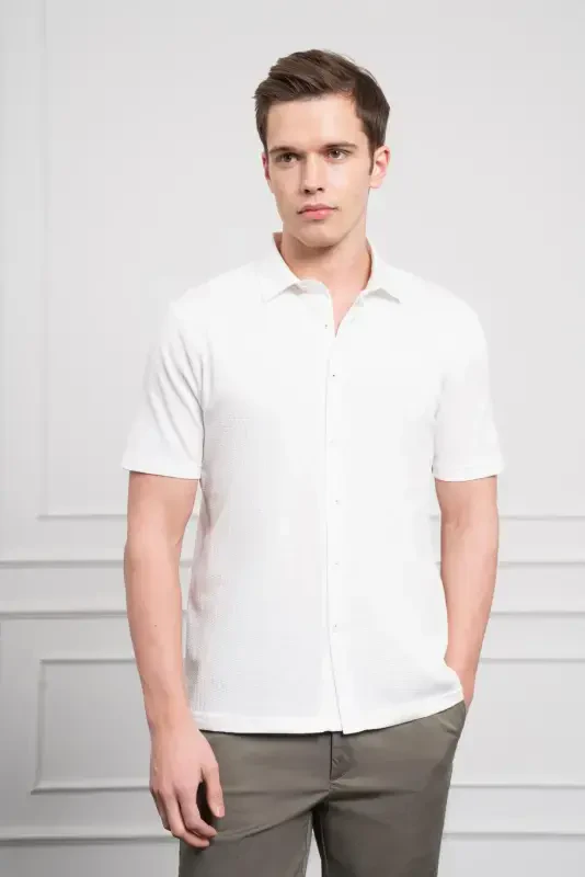 Modazone Men's Ecru Trend Apache Collar Dynamic Fit Short Sleeve Shirt - MORVEN