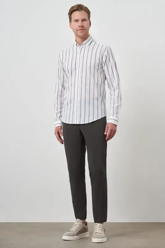 Modazone Men's Khaki Linen Dynamic Fit Button-Down Collar Shirt - 2