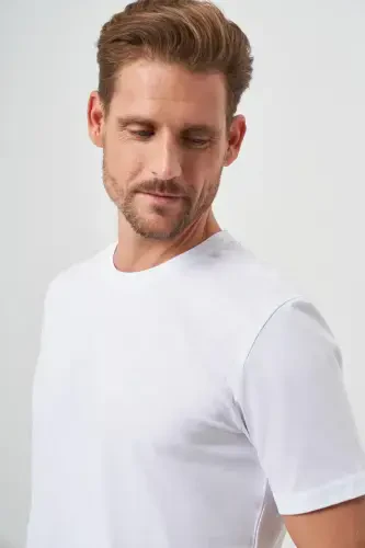Modazone Men's White Basic Crew Neck Dynamic Fit Relaxed Fit T-Shirt - 3