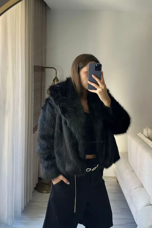 Model Inside Lined Premium Fur-Black - 4