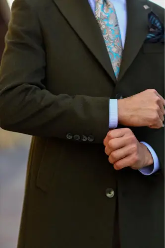 Modern design, classic men's coat. 80% Wool, 20% Polyester. - 5