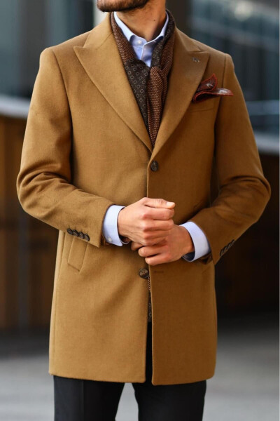 Modern design, classic men's coat with wool and polyester blend. - 2