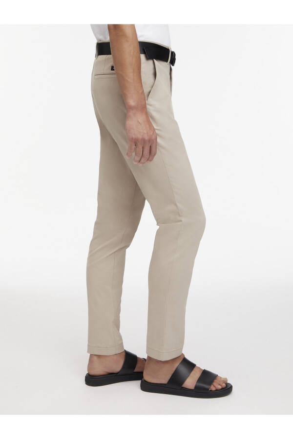 MODERN TWILL SLIM CHINO - 16