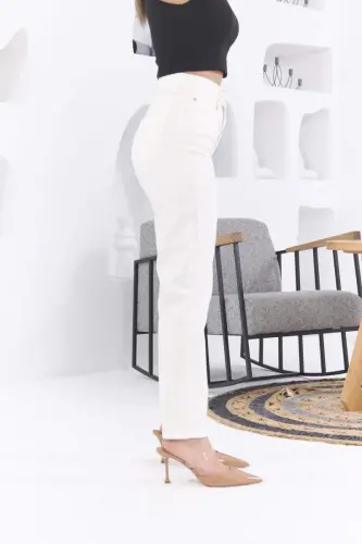 Mom Jeans Beyaz Pantolon - BÜYÜKBEDENIZ (1)
