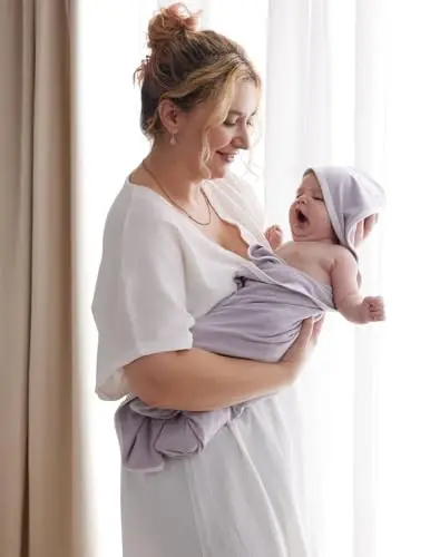 Momcozy Baby Hooded Towel-Paxtadan tayyorlangan, yangi tug'ilgan chaqaloq dushi uchun sovg'alar uchun mos, 2 dona (1 dona), 28 X 28 dyuym, siyohli barglar - 3