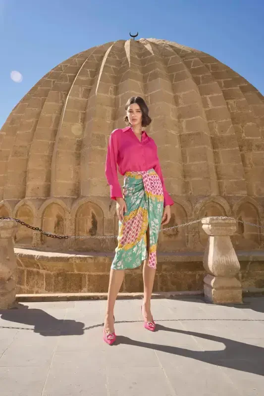 Kadın Çiçek Yaprak ve Etnik* Desenli Saten Etek Takımı 23002 - 2