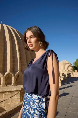 Yaprak Desenli Saten Etek Takımı - 6