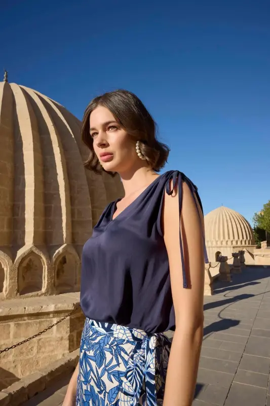 Yaprak Desenli Saten Etek Takımı - 6