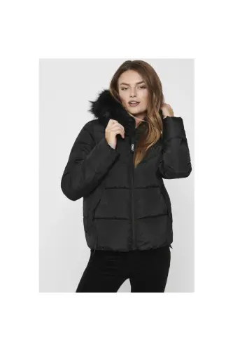 Monica Siyah Şişme Kışlık Mont - Çıkarılabilir Kürk 15205638-BSiyah - ONLY (1)