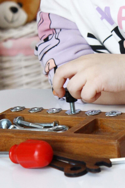 Montessori Tornavida Tahtası, Beceri Zeka ve Yürümeye Başlayan Çocuklar için Duyusal Öğrenme Seti - 68