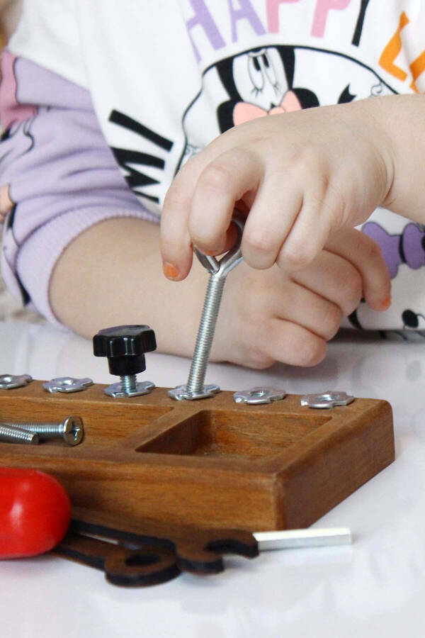 Montessori Tornavida Tahtası, Beceri Zeka ve Yürümeye Başlayan Çocuklar için Duyusal Öğrenme Seti - 42